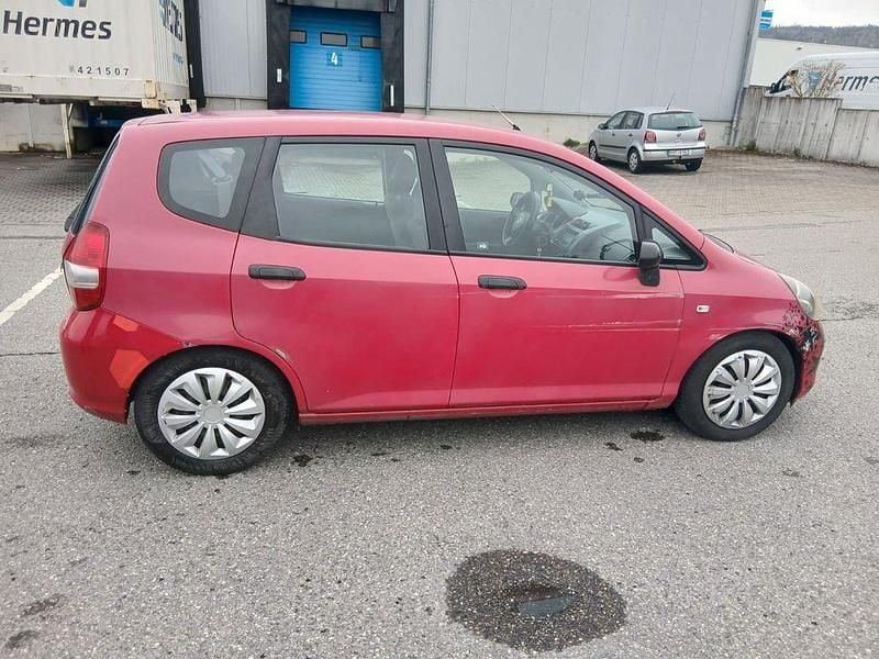 Second-hand Honda Jazz 77 CP (56 kW) 2004 Roșu Hatchback