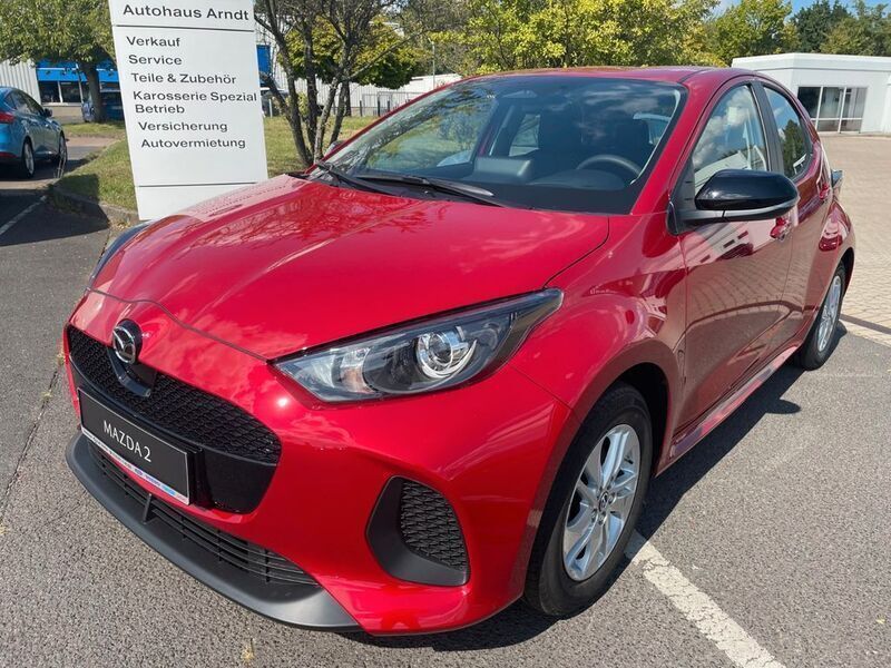 Formal red metallic (a9v) Gebraucht 2024 Mazda 2 Center-Line Kleinwagen | 22.190 € (Fairer Preis) - Bild 1/4
