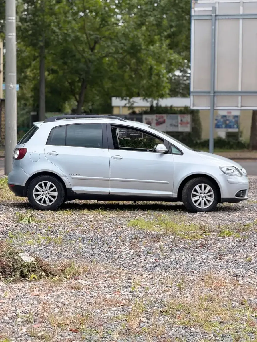 Gebraucht VW Golf VI 102 PS (75 kW) 2008 Grau Kleinwagen