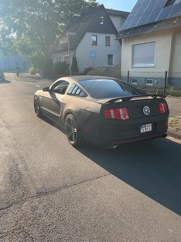 Schwarz Gebraucht 2012 Ford Mustang Coupé | 14.500 € (Superpreis) - Bild 1/4