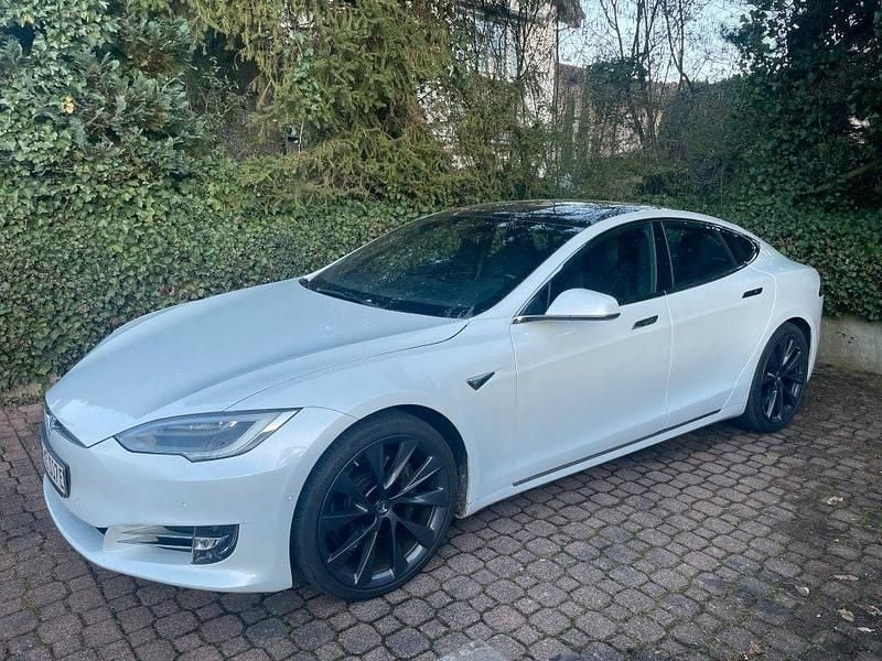 Gebraucht Tesla Model S 386 kW (525 PS) 2019 Weiß Kleinwagen