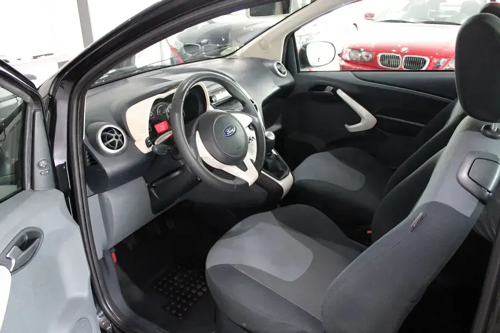Gebraucht Ford Ka 69 PS (50 kW) 2009 Schwarz Kleinwagen
