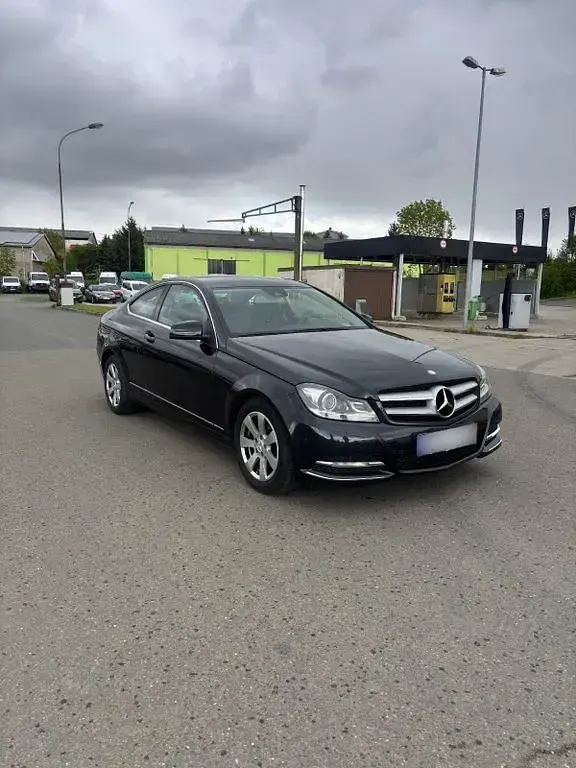 Gebraucht Mercedes C220 170 PS (125 kW) 2012 Schwarz Coupé