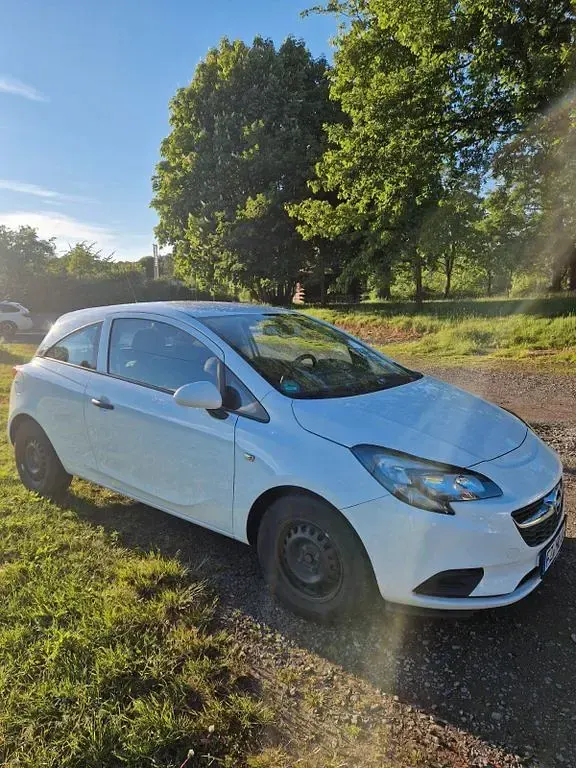 Gebraucht Opel Corsa Edition 69 PS (50 kW) 2016 Weiß Kleinwagen