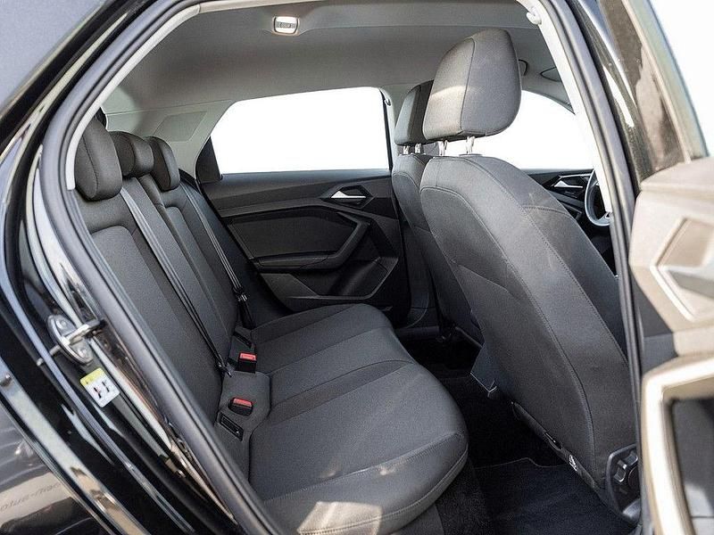 Gebraucht Audi A1 Sportback Basis 95 PS (69 kW) 2023 Schwarz Kleinwagen