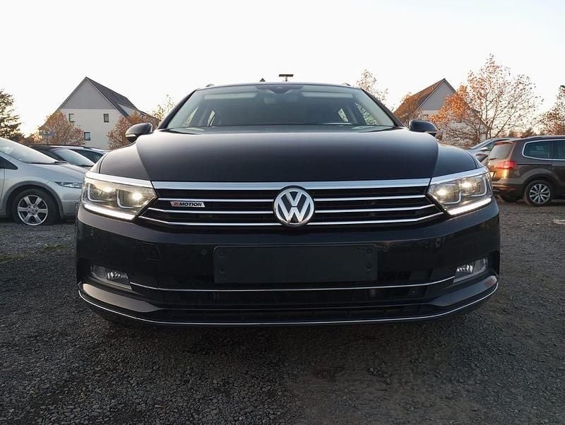 Gebraucht VW Passat Highline 190 PS (139 kW) 2018 Schwarz Limousine