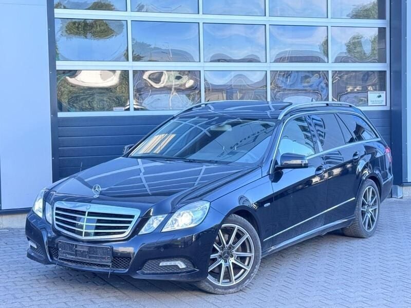 Schwarz Gebraucht 2010 Mercedes E350 Kombi | 4.690 € (Superpreis) - Bild 1/4