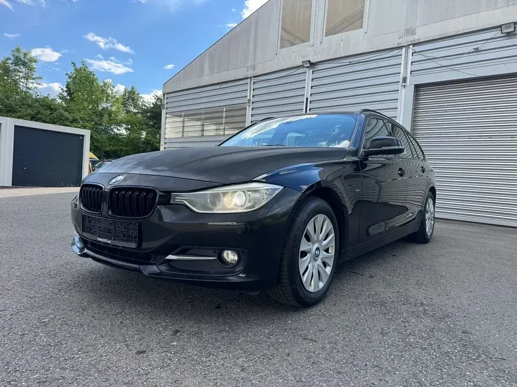 Gebraucht BMW 320 184 PS (135 kW) 2014 Schwarz Kombi