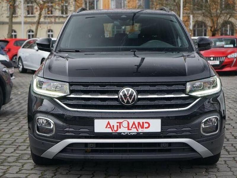 Gebraucht VW T-Cross Active 95 PS (69 kW) 2022 Deep black perleffekt (metallic) SUV