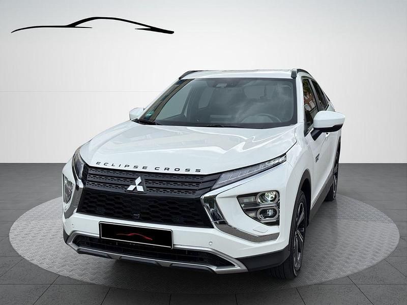 Weiß Gebraucht 2022 Mitsubishi Eclipse Cross Plus SUV | 22.000 € (Superpreis) - Bild 1/4