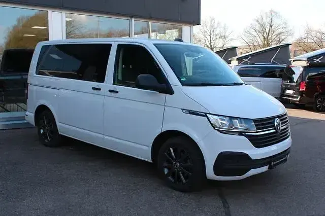 Second-hand VW Multivan Trendline 190 CP (139 kW) 2021 Andere Monovolum