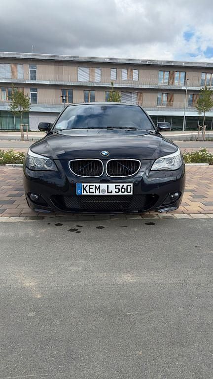Schwarz Gebraucht 2005 BMW 530 M Sport Limousine | 8.800 € (Etwas zu teuer) - Bild 1/4