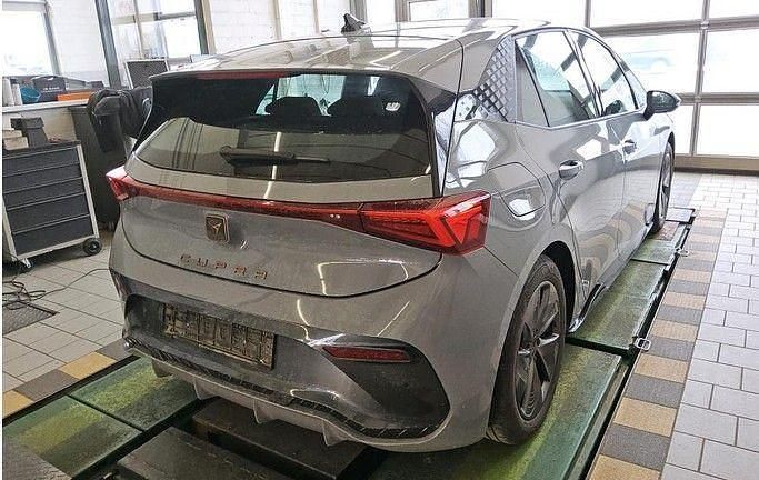 Gebraucht Cupra Born 150 kW (204 PS) 2024 Grau Kleinwagen