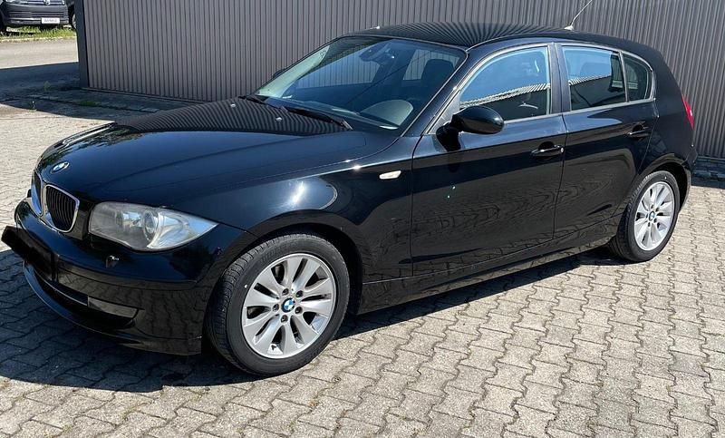 Schwarz Gebraucht 2008 BMW 116 Kleinwagen | 4.300 € (Fairer Preis) - Bild 1/4