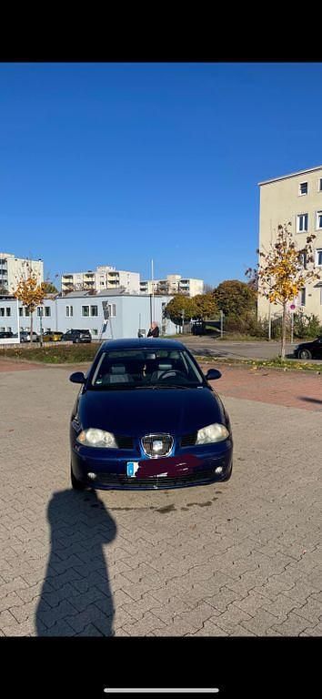 Blau Gebraucht 2006 Seat Ibiza Comfort Limousine | 599 € (Superpreis) - Bild 1/4