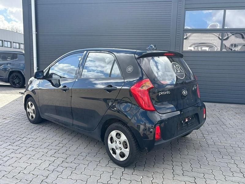 Gebraucht Kia Picanto Start 67 PS (49 kW) 2016 Schwarz Kleinwagen