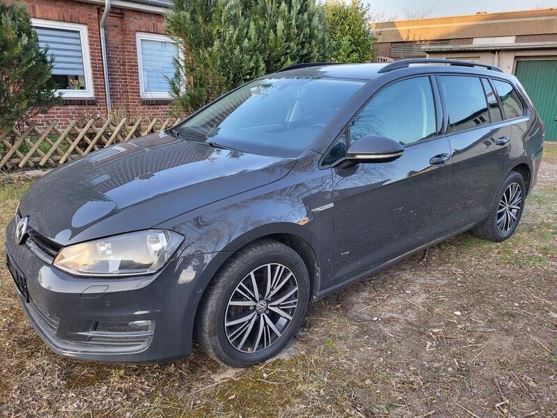 Grau Gebraucht 2014 VW Golf VII Cup Kombi | 8.400 € (Fairer Preis) - Bild 1/4