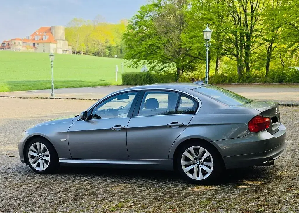 Używany BMW 325 204 KM (150 kW) 2010 Szary Sedan/Limuzyna