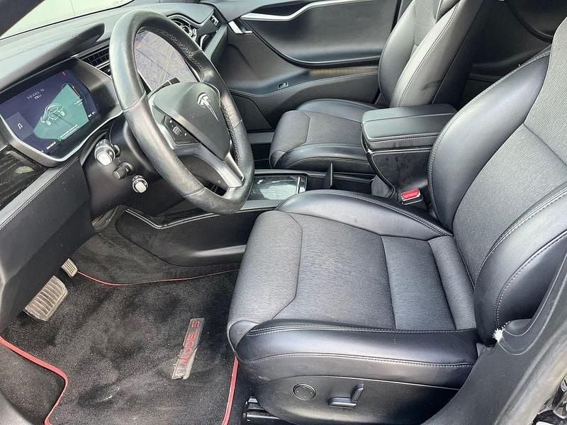 Second-hand Tesla Model S 244 kW (333 CP) 2018 Negru Hatchback