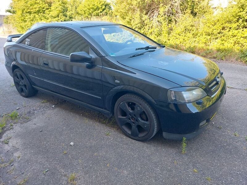 Schwarz Gebraucht 2003 Opel Astra Coupé | 750 € (Superpreis) - Bild 1/2