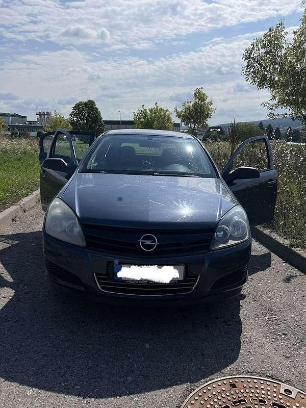 Gebraucht 2009 Opel Astra Limousine | 3.850 € (Etwas zu teuer) - Bild 1/4