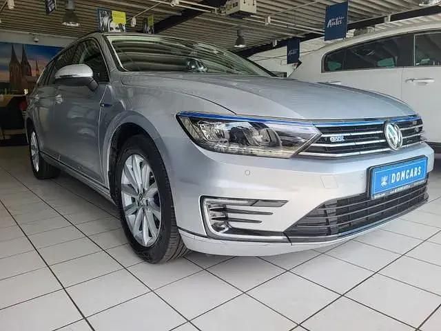 Second-hand VW Passat GTE 218 CP (160 kW) 2017 Argintiu Break
