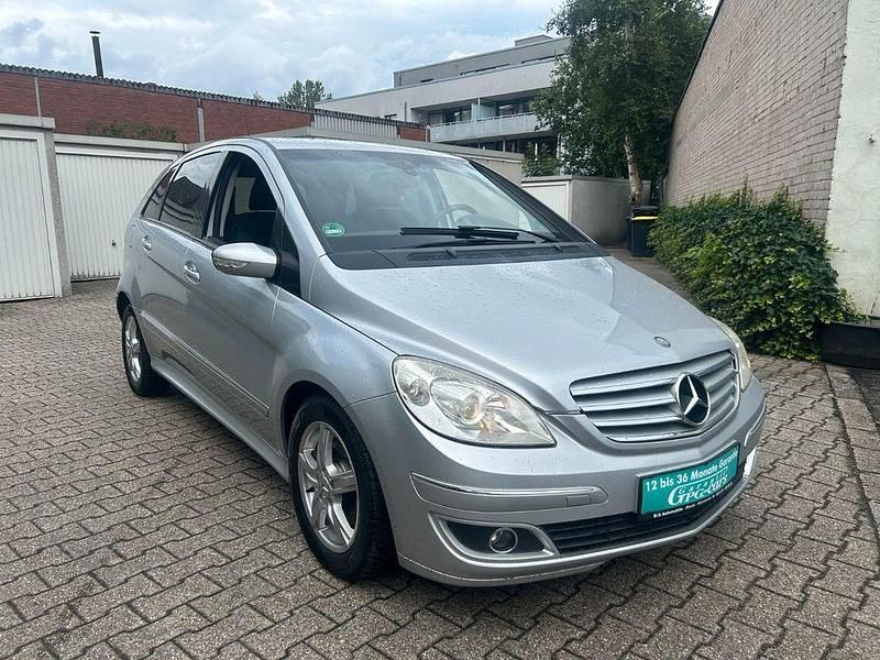 Silber Gebraucht 2007 Mercedes B200 Van / Kleinbus | 5.450 € (Etwas zu teuer) - Bild 1/4