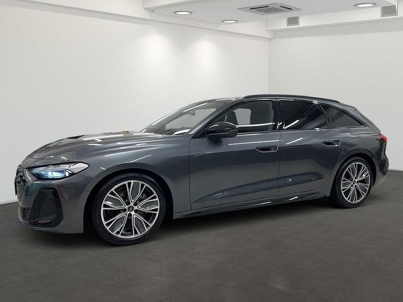 Gebraucht Audi A5 Ambiente 204 PS (150 kW) 2024 Daytonagrau perleffekt Kombi