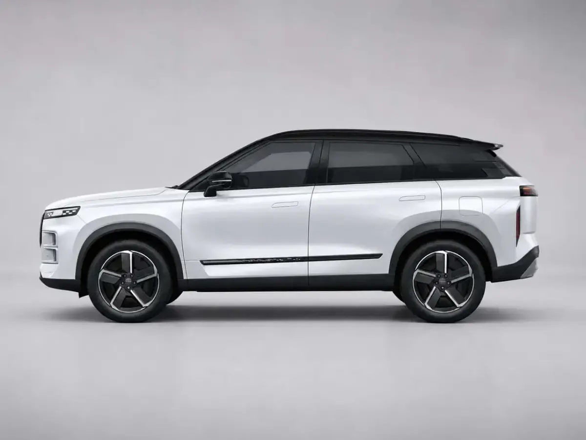 Neu Jaecoo 7 347 PS (255 kW) 2026 Khaki white perleffektlackier SUV