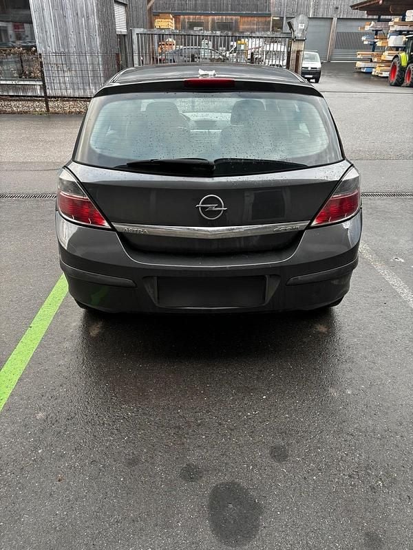 Gebraucht Opel Astra 90 PS (66 kW) 2009 Grau Kleinwagen