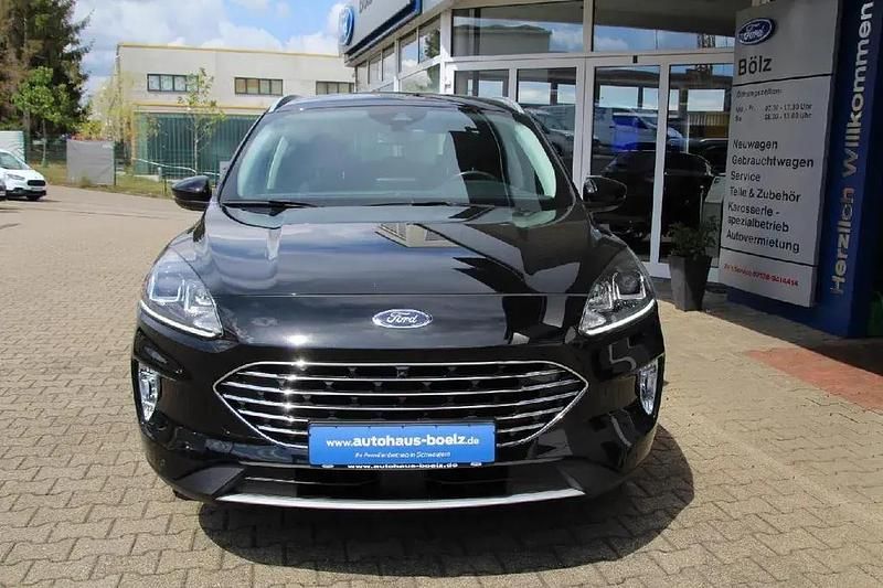 Gebraucht Ford Kuga Titanium 152 PS (111 kW) 2021 Obsidian schwarz metallic SUV