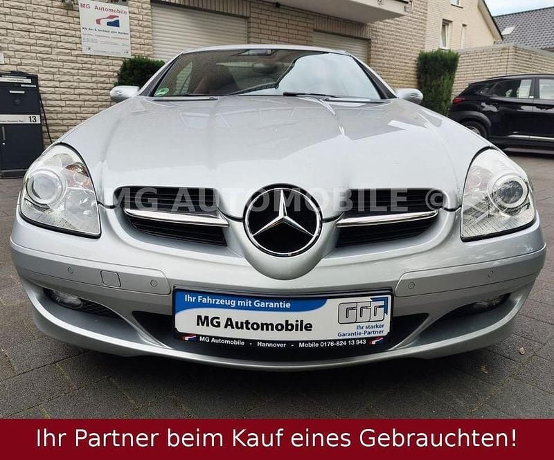 Second-hand Mercedes SLK200 163 CP (119 kW) 2004 Argintiu Cabrio