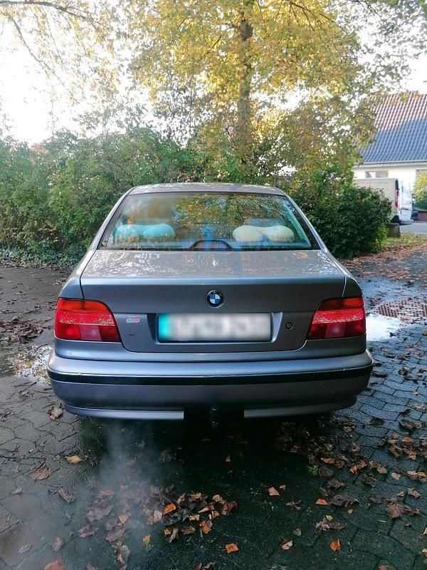 Gebraucht BMW 520 150 PS (110 kW) 1997 Silber Limousine