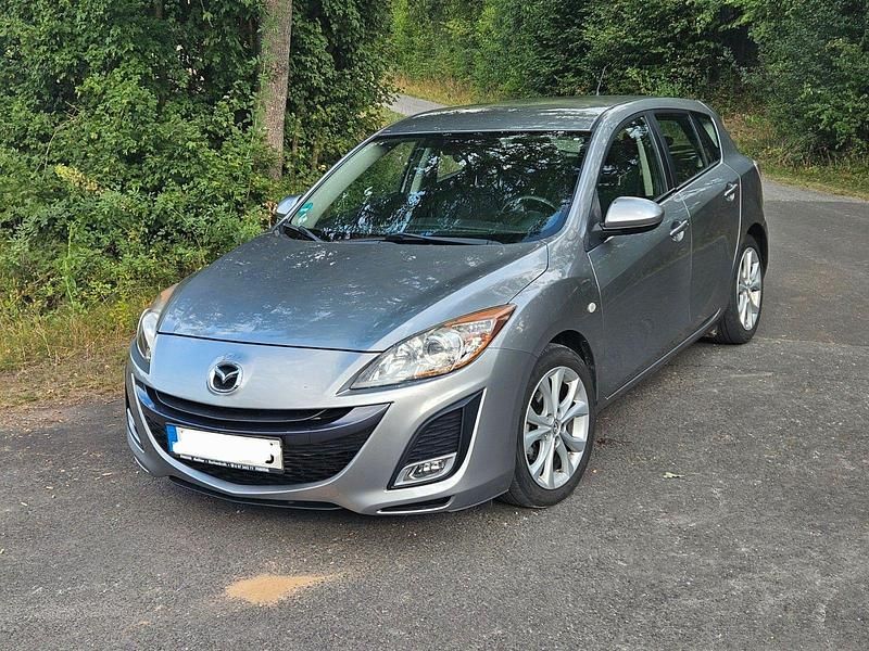Silber Gebraucht 2011 Mazda 3 Limousine | 5.900 € (Fairer Preis) - Bild 1/4