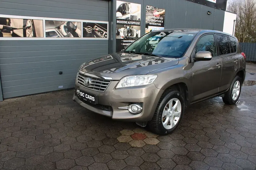 Gebraucht Toyota RAV4 Life 158 PS (116 kW) 2010 Braun SUV