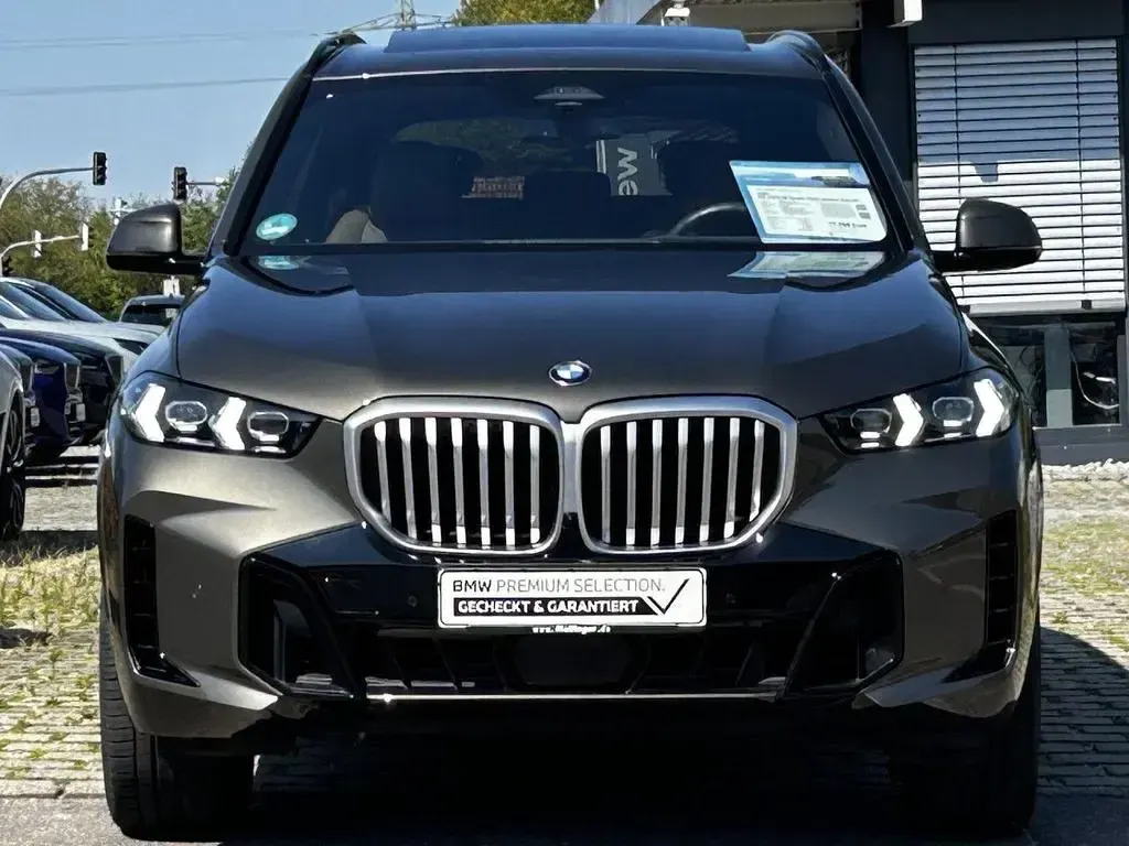 Gebraucht BMW X5 M Sport 286 PS (210 kW) 2025 Grau SUV
