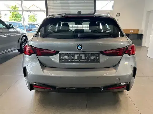 Gebraucht BMW 118 Performance 150 PS (110 kW) 2024 Grau Limousine