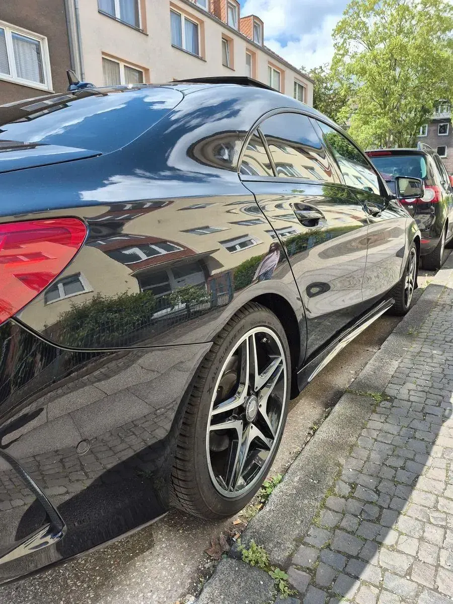 Gebraucht Mercedes CLA220 AMG line 170 PS (125 kW) 2013 Schwarz Limousine