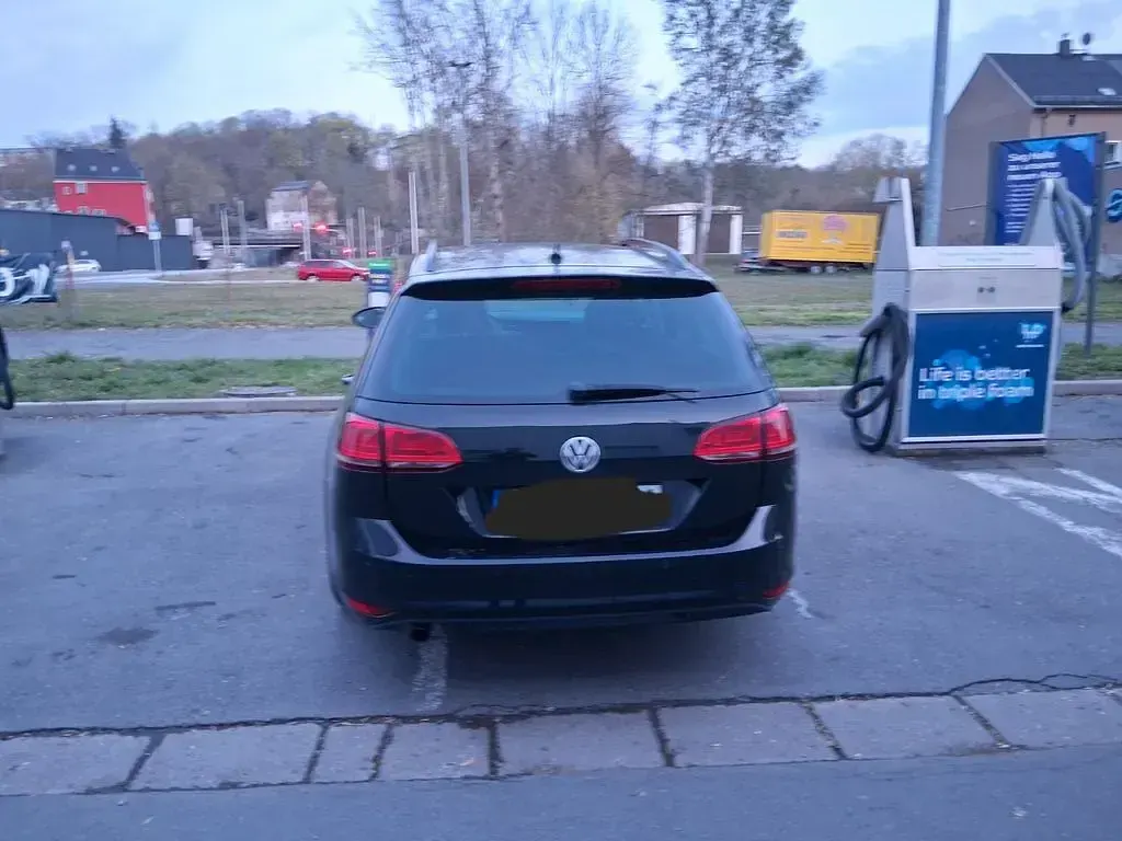 Second-hand VW Golf VII Trendline 105 CP (77 kW) 2013 Negru Break