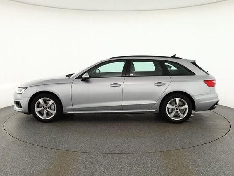 Gebraucht Audi A4 Comfort 163 PS (119 kW) 2022 Andere Kombi