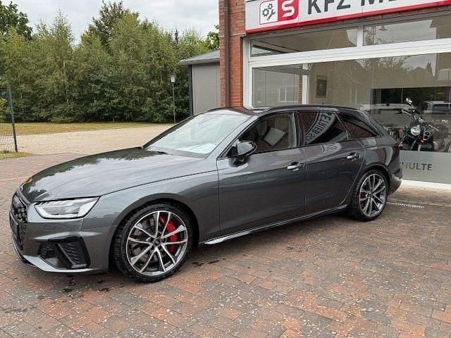 Grau Gebraucht 2021 Audi S4 Ambiente Kombi | 44.444 € (Guter Preis) - Bild 1/4
