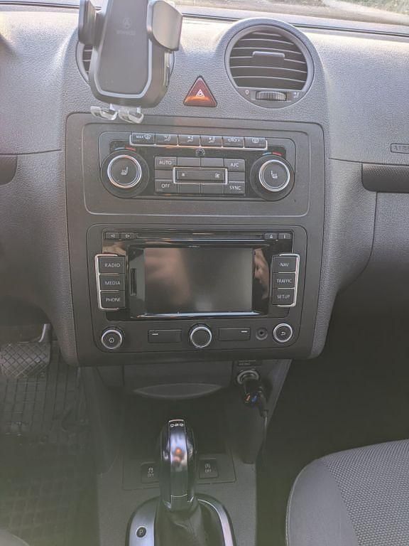 Gebraucht VW Caddy Trendline 102 PS (75 kW) 2012 Braun Van / Kleinbus