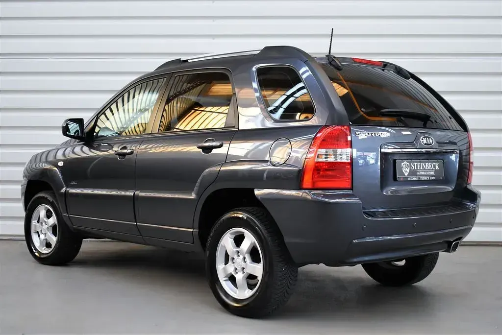 Gebraucht Kia Sportage Attract 141 PS (103 kW) 2008 Grau SUV