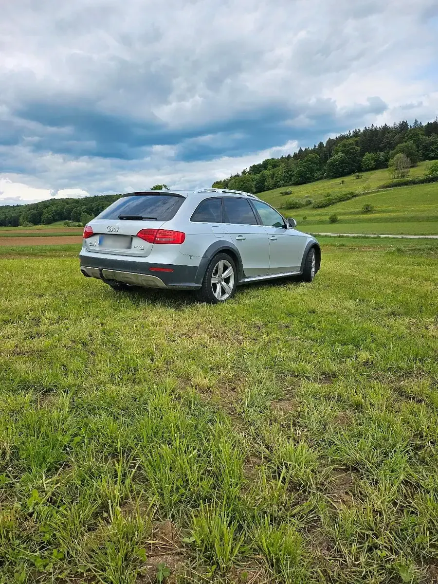 Używany Audi A4 170 KM (125 kW) 2009 Srebrny Kombi