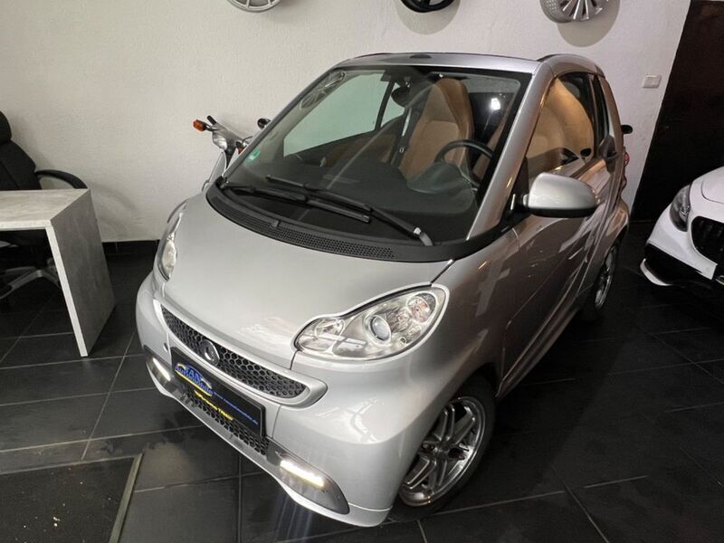 Silber Gebraucht 2013 Smart ForTwo Cabrio Brabus Cabrio | 7.490 € (Fairer Preis) - Bild 1/4