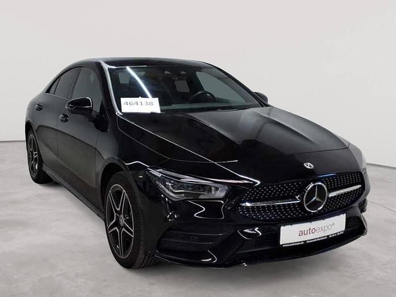Nachtschwarz Gebraucht 2022 Mercedes CLA250e AMG line Limousine | 29.990 € (Guter Preis) - Bild 1/4