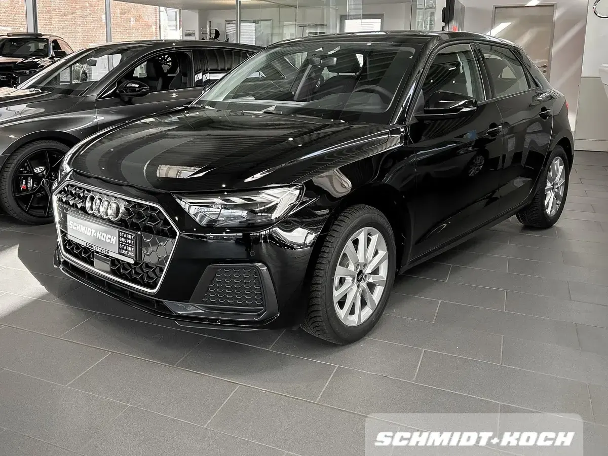 Neu Audi A1 Sportback Advanced Plus 95 PS (69 kW) 2026 Mythosschwarz (schwarz) Kleinwagen