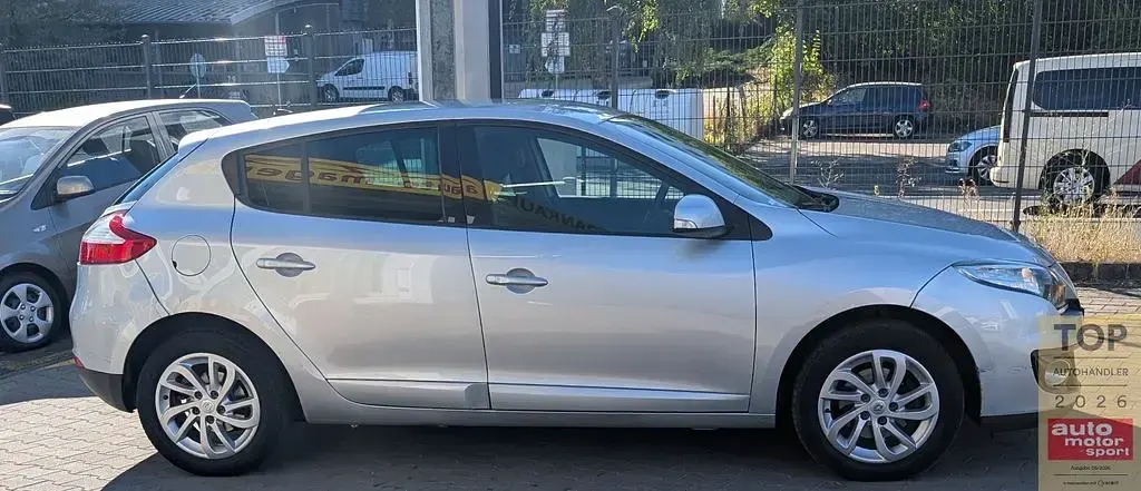 Gebraucht Renault Mégane III 110 PS (80 kW) 2012 Grau Limousine