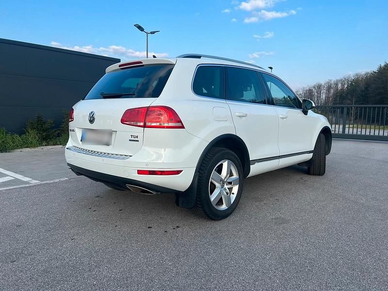 Gebraucht VW Touareg 245 PS (180 kW) 2014 Weiß SUV