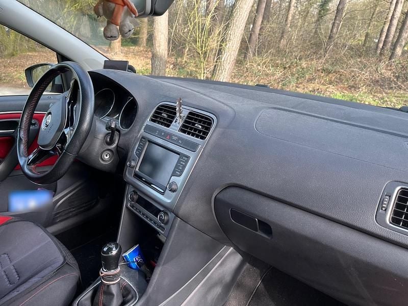 Gebraucht VW Polo Cross 90 PS (66 kW) 2014 Rot Kleinwagen